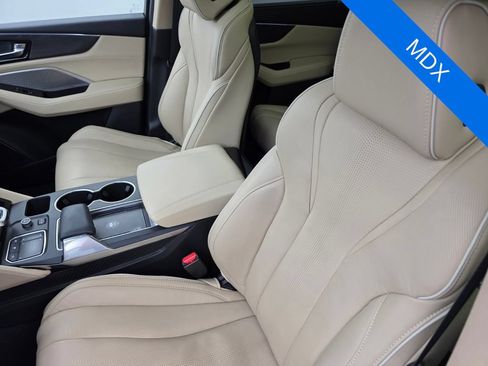Used 2024 Acura MDX SH-AWD w/ Advance Package image 11