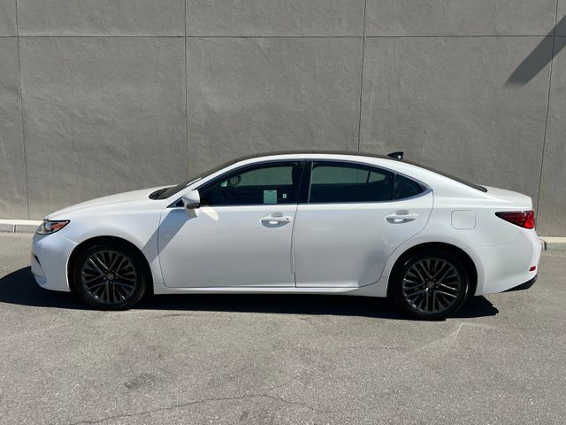 Used 2018 Lexus ES 350 w/ Luxury Package w/Wood Trim FWD image 4