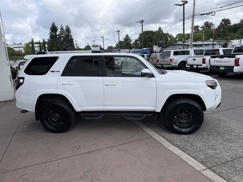 Used 2015 Toyota 4Runner TRD Pro AWD/4WD image 8