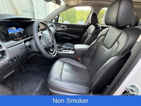 Used 2023 Kia Sorento SX image 12