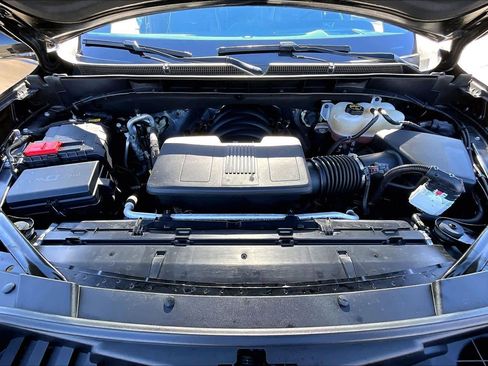 Used 2024 Cadillac Escalade Premium Luxury image 30