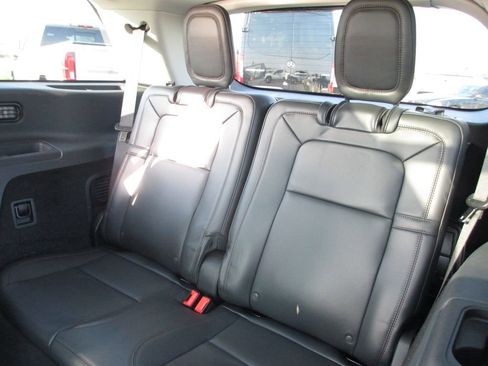 Used 2025 Lincoln Aviator Reserve w/ Jet Appearance Package image 23