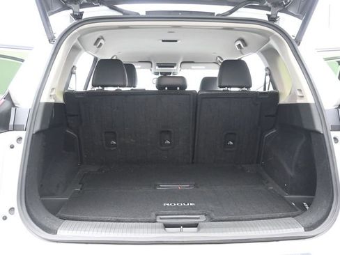 Used 2024 Nissan Rogue SL image 21