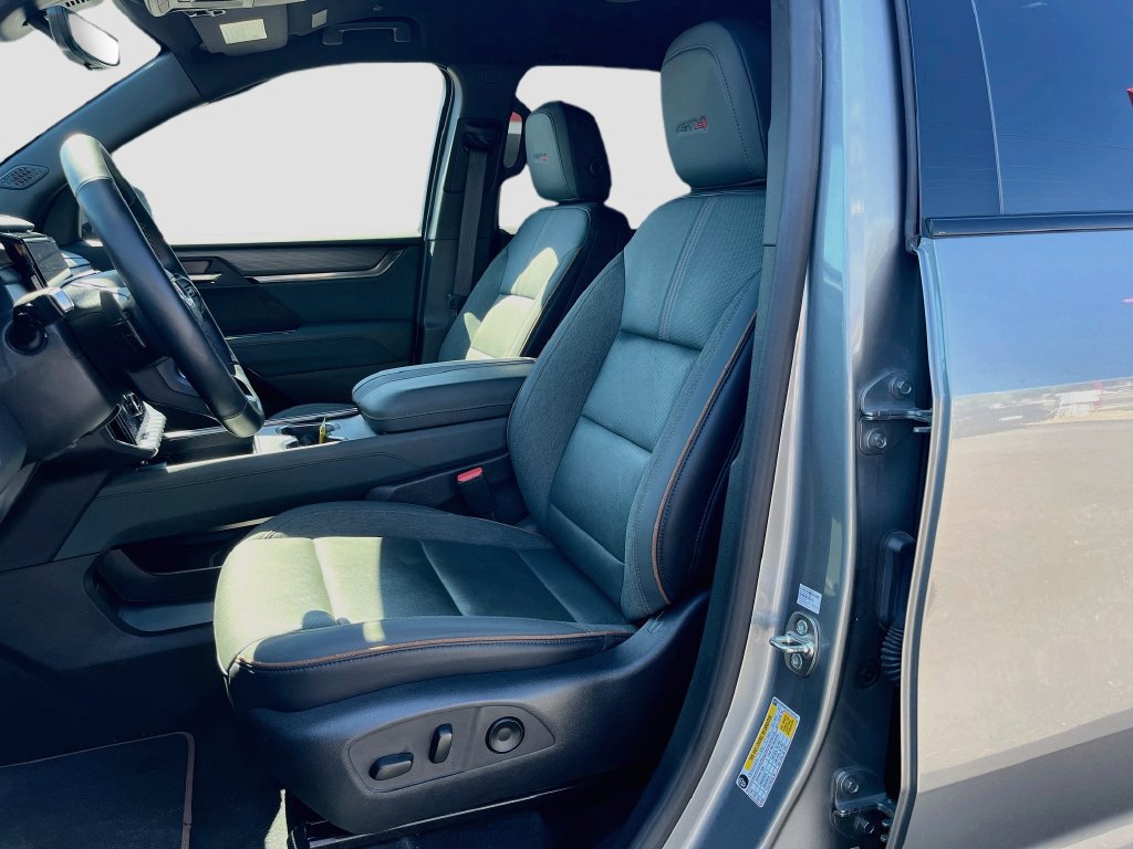 Used 2026 GMC Acadia AT4 AWD/4WD image 22