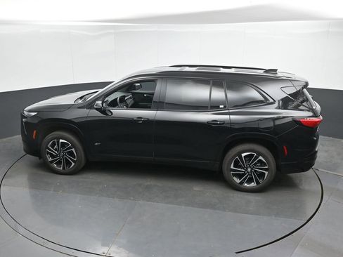Used 2025 Buick Enclave Sport Touring AWD/4WD image 38