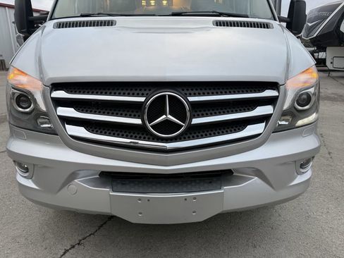 Used 2017 Mercedes-Benz Sprinter 3500 image 35