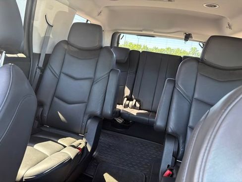 Used 2020 Cadillac Escalade Premium Luxury AWD/4WD image 64