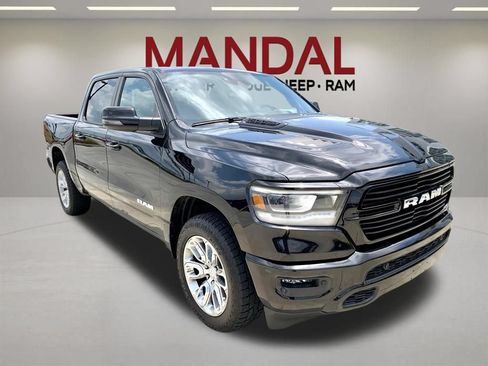 Used 2023 RAM 1500 Laramie AWD/4WD image 3