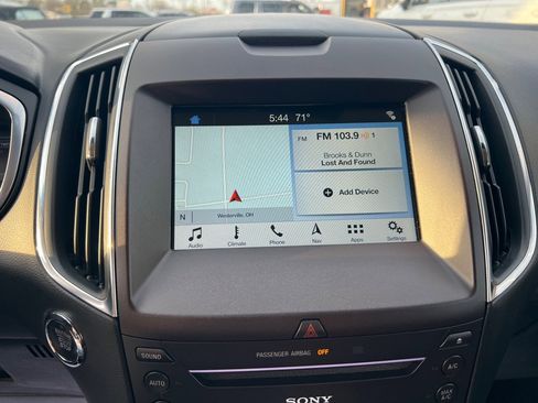 Used 2018 Ford Edge Titanium w/ Technology Package image 40