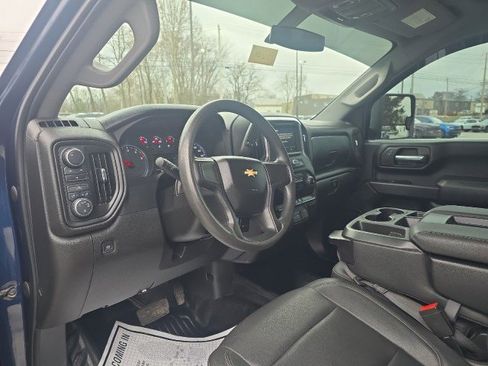 Used 2023 Chevrolet Silverado 3500 W/T image 4