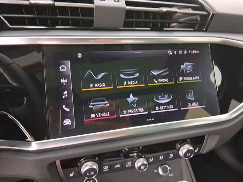 Used 2025 Audi Q3 2.0T Premium w/ Convenience Package image 22