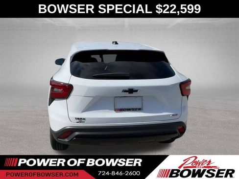Used 2024 Chevrolet Trax RS w/ Driver Confidence Package FWD image 7