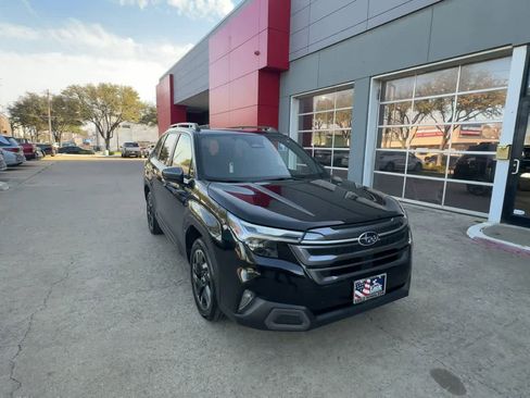 Used 2025 Subaru Forester Limited image 2