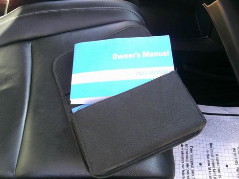 Used 2023 Honda Odyssey Touring image 15