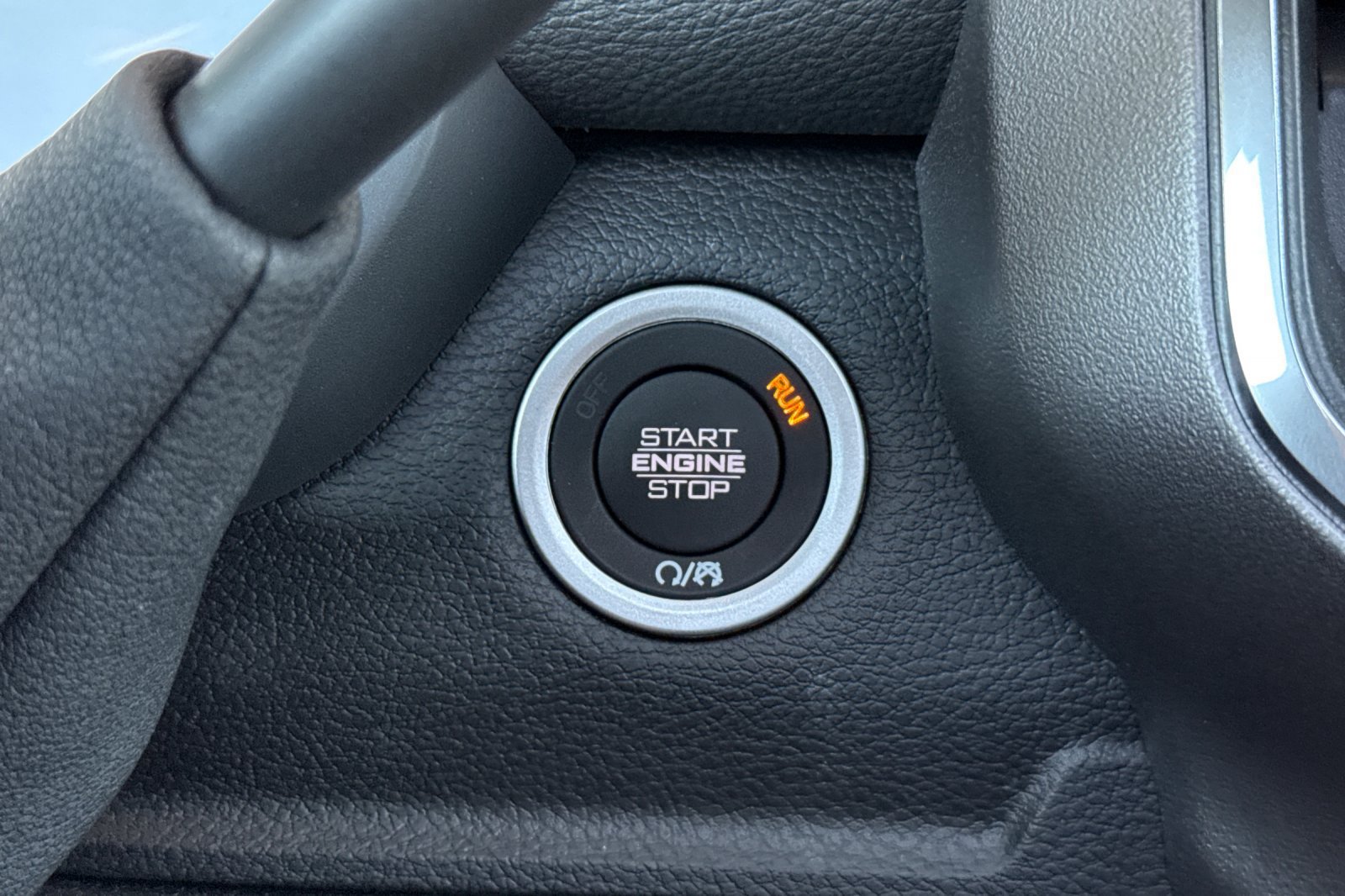 New 2026 RAM 3500 Laramie AWD/4WD image 26