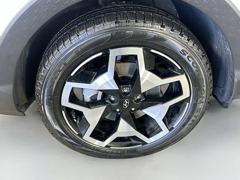 Used 2023 Hyundai Santa Cruz Limited AWD/4WD image 15