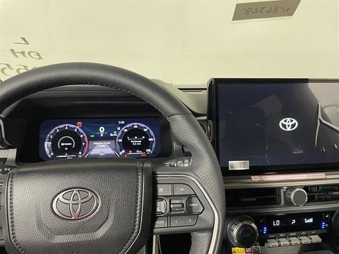 New 2026 Toyota 4Runner TRD Sport Premium AWD/4WD image 16
