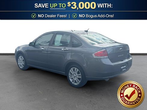 Used 2010 Ford Focus SEL FWD image 4