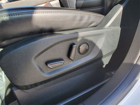 Certified 2022 Ford Edge SEL w/ Convenience Package image 6