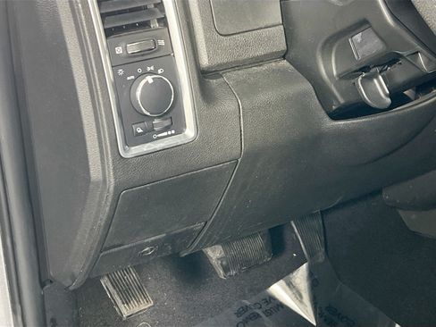Used 2022 RAM 1500 Warlock AWD/4WD image 9