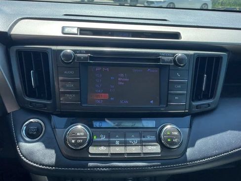 Used 2013 Toyota RAV4 Limited AWD/4WD image 26