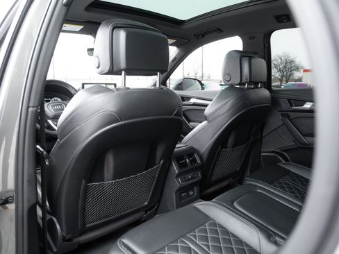 Certified 2024 Audi SQ5 Premium Plus image 28