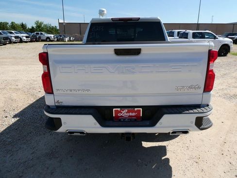 New 2026 Chevrolet Silverado 1500 High Country w/ High Country Premium Package AWD/4WD image 7