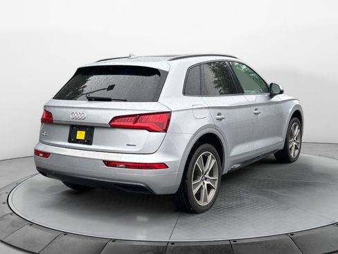 Used 2019 Audi Q5 2.0T Premium Plus w/ Premium Plus Package AWD/4WD image 7