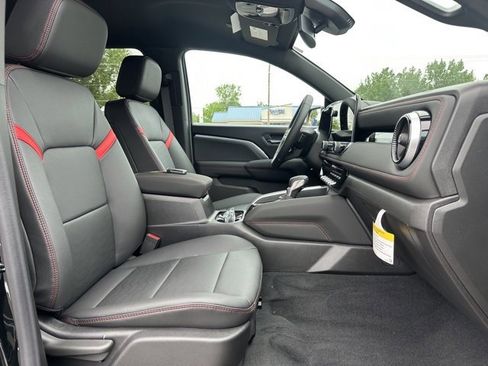 New 2025 Chevrolet Colorado Z71 w/ Technology Package image 7