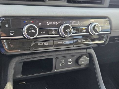 Used 2025 Honda Pilot EX-L image 20