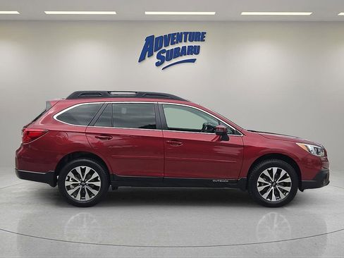 Used 2016 Subaru Outback 2.5i Limited AWD/4WD image 7