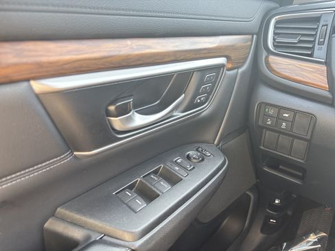 Used 2018 Honda CR-V EX-L image 32
