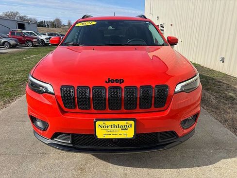Used 2021 Jeep Cherokee Latitude Plus AWD/4WD image 51