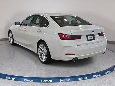 Certified 2025 BMW 330i Sedan w/ Convenience Package image 7