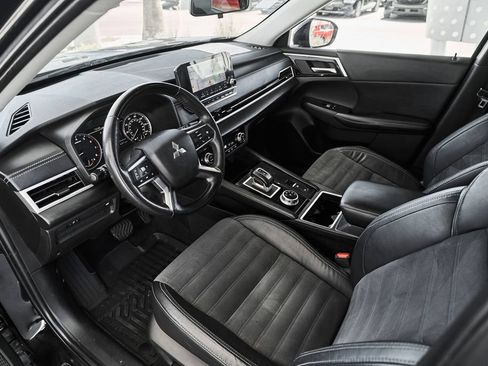 Used 2022 Mitsubishi Outlander SE FWD image 19