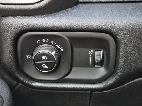 Used 2025 RAM 2500 Tradesman AWD/4WD image 17
