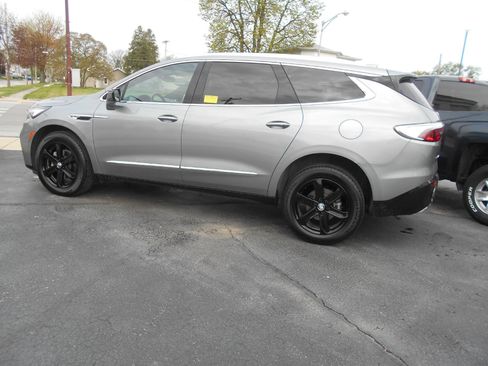 Used 2023 Buick Enclave Essence w/ Experience Buick Package image 2