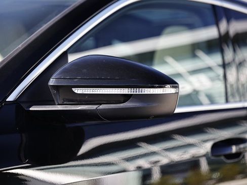 New 2025 Audi Q5 Prestige image 11