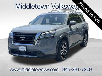 Used 2023 Nissan Pathfinder Platinum AWD/4WD video 1