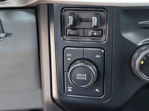 Used 2024 Ford F250 XLT image 25