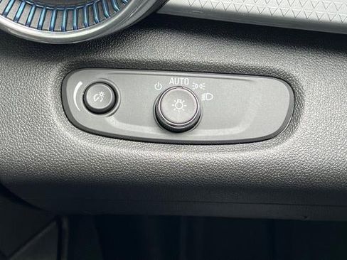 New 2026 Chevrolet Trax LT w/ Driver Confidence Package FWD image 29