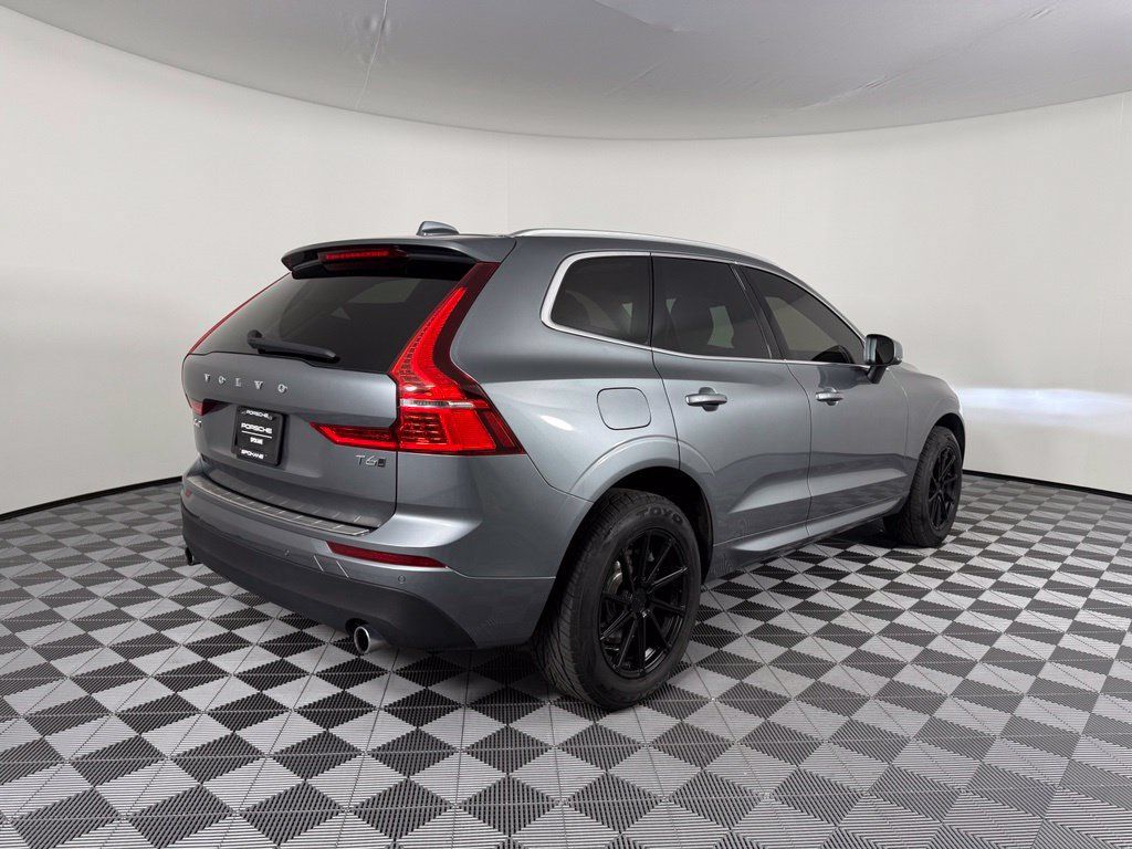 Used 2021 Volvo XC60 T6 Momentum AWD/4WD image 9