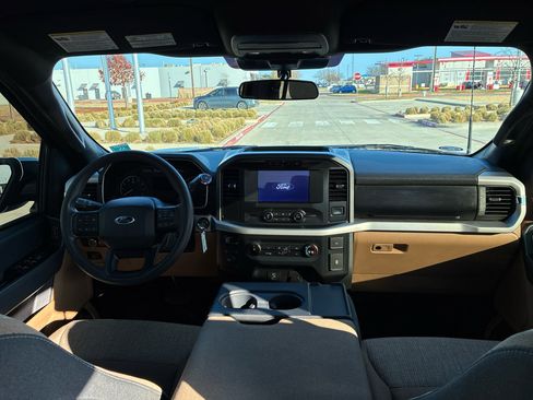 Used 2022 Ford F150 XLT image 41