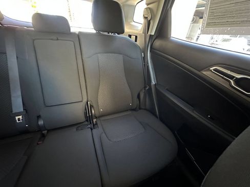 Used 2025 Kia Sportage LX FWD image 36