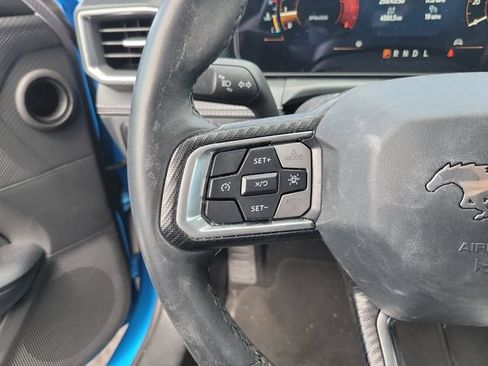 Used 2025 Ford Mustang Premium RWD image 17