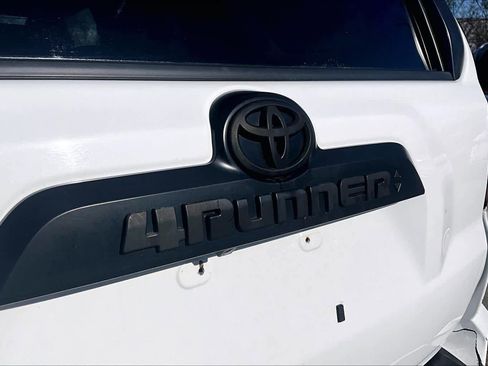 Certified 2021 Toyota 4Runner TRD Off-Road AWD/4WD image 28