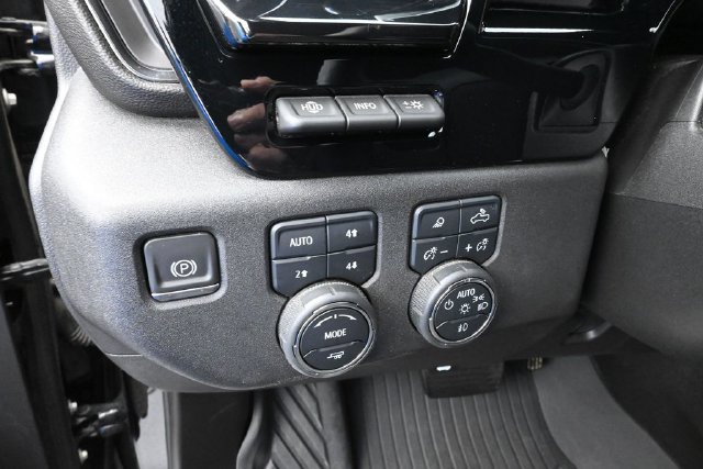 Used 2024 Chevrolet Silverado 2500 ZR2 w/ ZR2 Bison Edition AWD/4WD image 33
