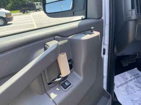 New 2025 Chevrolet Express 3500 w/ Power Convenience Package image 17