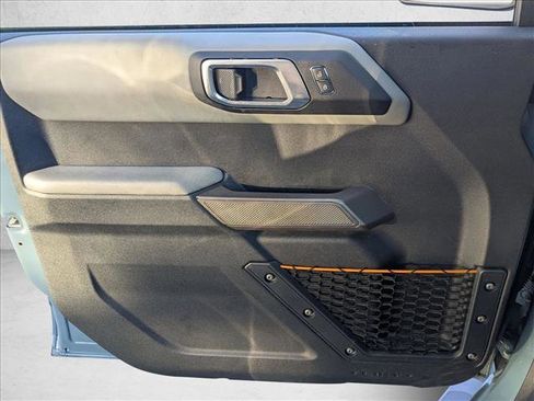 Used 2022 Ford Bronco Badlands AWD/4WD image 12