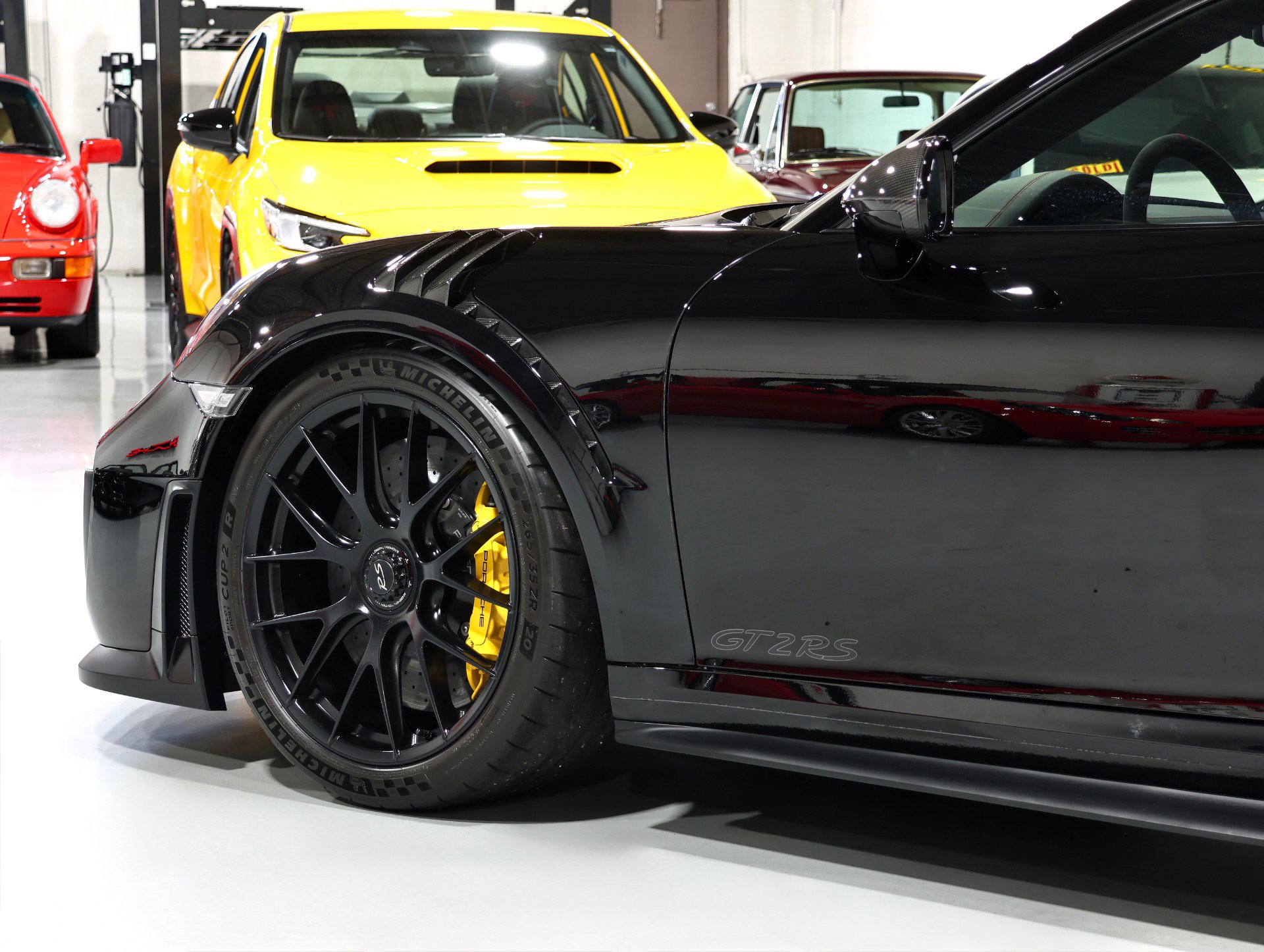 Used 2018 Porsche 911 GT2 RS RWD image 10